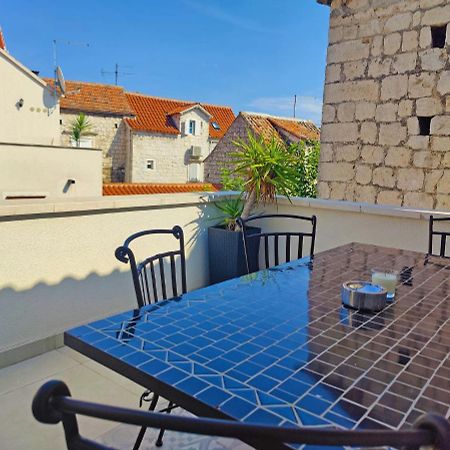 Apartment Heart Of Trogir Bagian luar foto