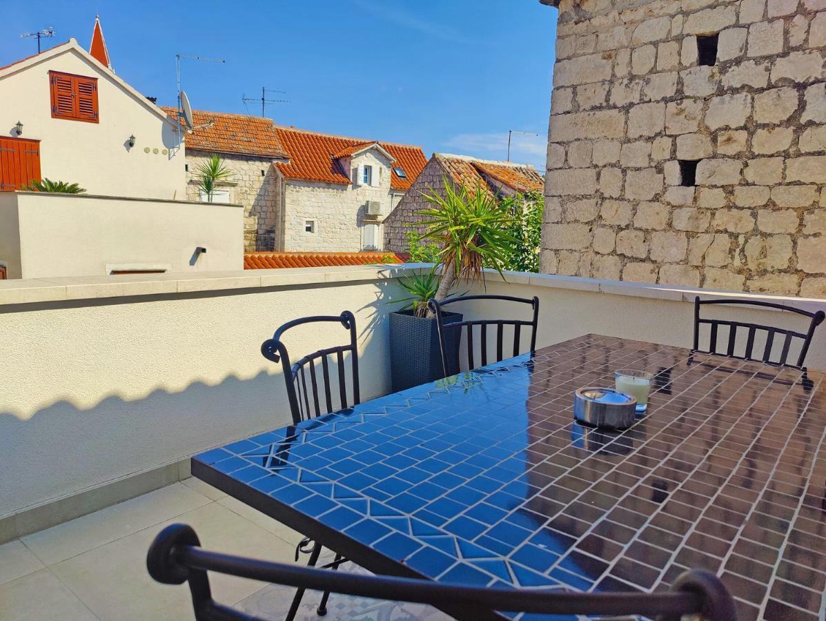 Apartment Heart Of Trogir Bagian luar foto