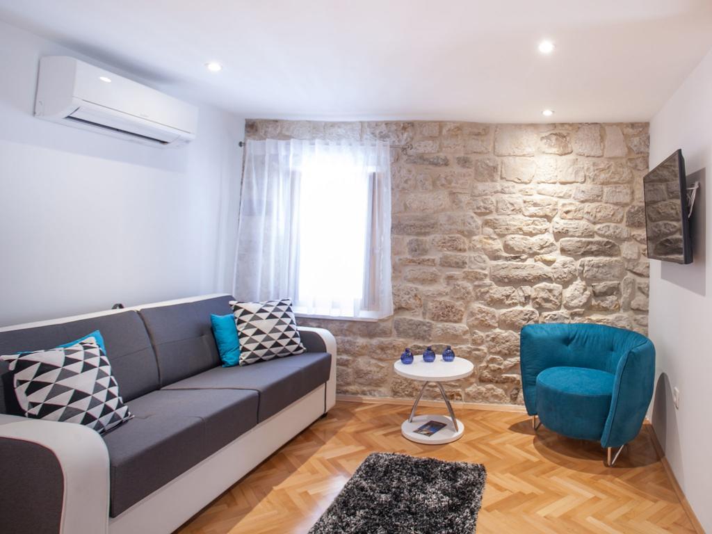 Apartment Heart Of Trogir Bagian luar foto