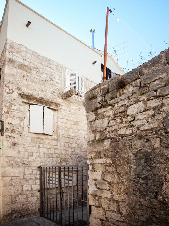 Apartment Heart Of Trogir Bagian luar foto